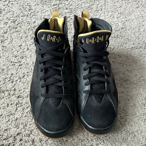 EUC Mens Jordan 7s (part of Gold Moments Pack) Size 11.5 - Picture 2 of 5